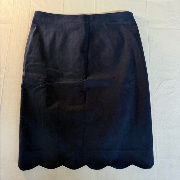 J.Crew Womens Navy Blue Cotton Scallop Hem Skirt Sz 4 Office Workwear Career - Picture 2 of 7